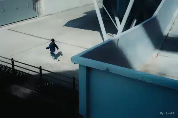 TTArtisan AF 35mm F1.8 Ⅱ sử dụng động cơ bước (STM - Stepping Motor) kiểu vít chì. Động cơ này được lựa chọn nhờ khả năng hoạt động êm ái và mượt mà, phù hợp cho cả nhiếp ảnh tĩnh và quay video