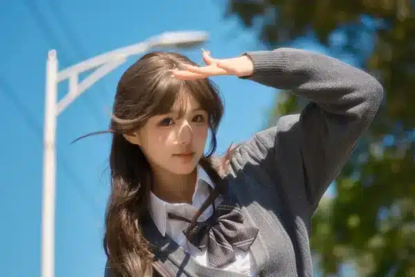 Đối với ảnh tĩnh khi chụp bằng TTartisan 56mm F1.8, hiệu suất lấy nét tự động được đánh giá là khá tốt và chính xác, đặc biệt đối với các chủ thể đứng yên hoặc di chuyển chậm