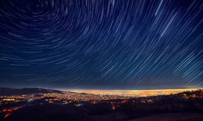 Dải sao kéo đuôi