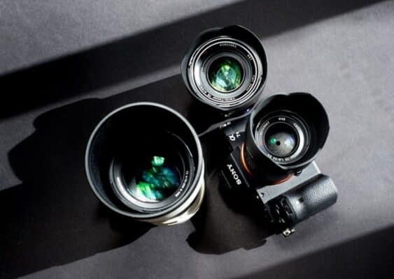 Ống Kính Máy Ảnh Là Gì? Tìm Hiểu Chi Tiết Về Lens Máy Ảnh Cho Người Mới