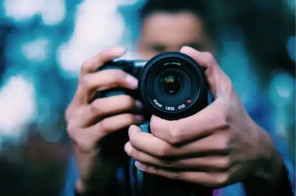 Ống Kính Máy Ảnh Là Gì? Tìm Hiểu Chi Tiết Về Lens Máy Ảnh Cho Người Mới