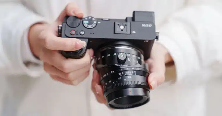 Top ống kính TTArtisan cho người mới bắt đầu đáng mua nhất 2026