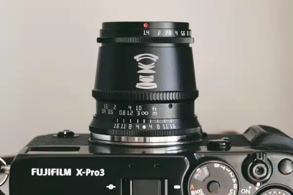 So sánh TTArtisan 17mm f1.4 vs Tilt-Shift 17mm f4