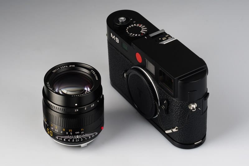 Dòng lens được đánh giá cao về ngoại hình cứng cáp