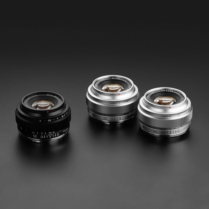 Ống kính nổi bật ngay từ khi mới ra mắt về ngoại hình