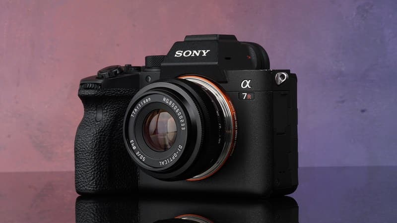 Người dùng có thể lấy nét tay một cách dễ dàng