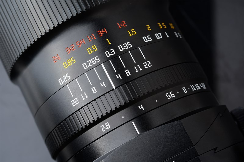 Ngoại hình của dòng lens sẽ gây ấn tượng ngay từ lần đầu