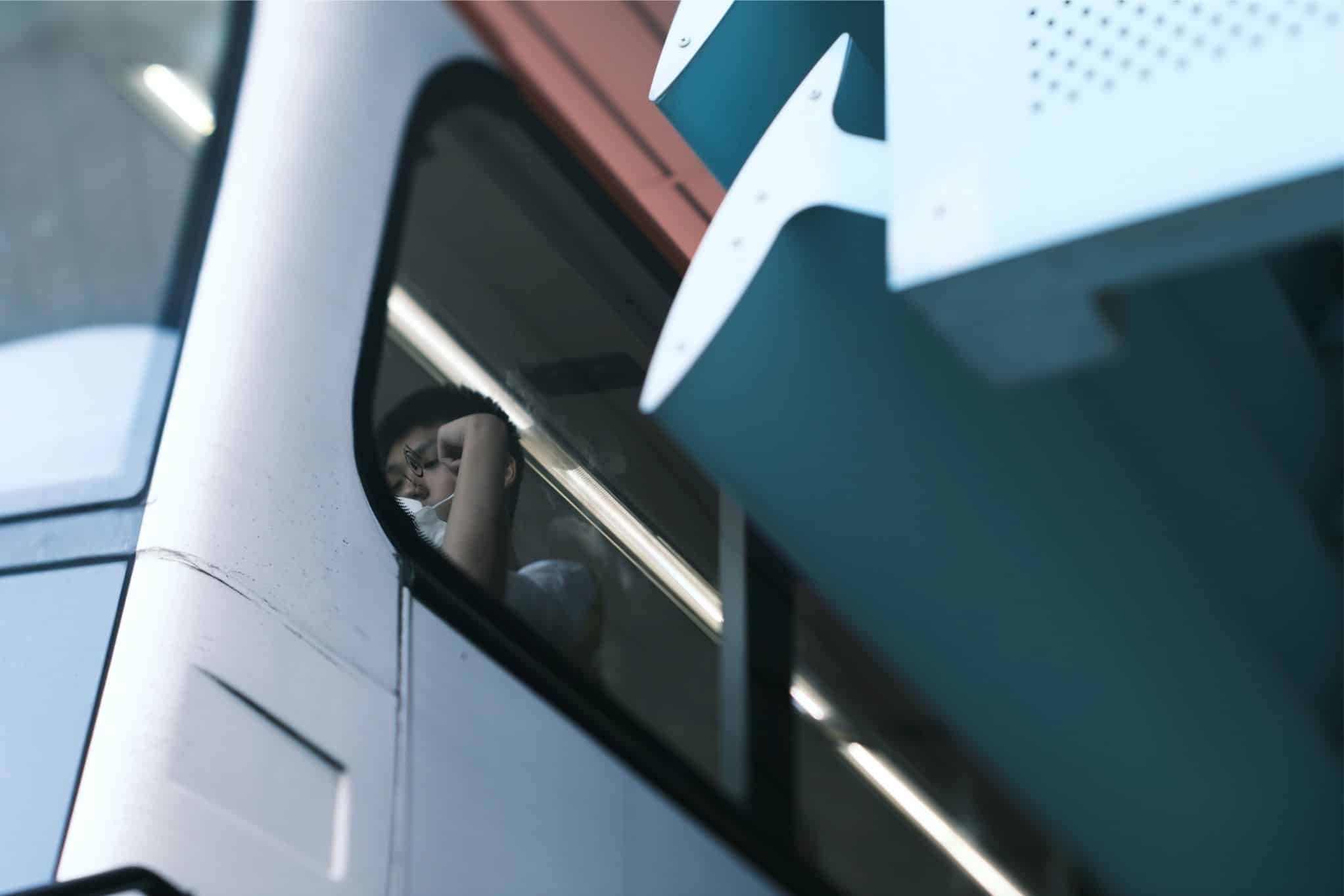 Hiệu ứng tilt giúp tạo ra mặt phẳng lấy nét mỏng, rất độc đáo nhưng cũng dễ gặp quang sai màu nếu chụp ở khẩu độ lớn