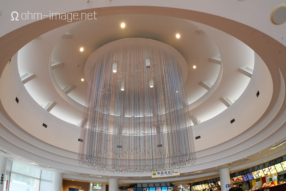 Ống kính TTArtisan 11mm f/2.8 Fisheye mang lại trải nghiệm sử dụng dễ chịu vòng lấy nét hoạt động trơn tru trên hành trình 90 độ